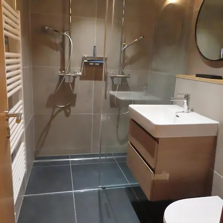 Brunner 2 Apartament *